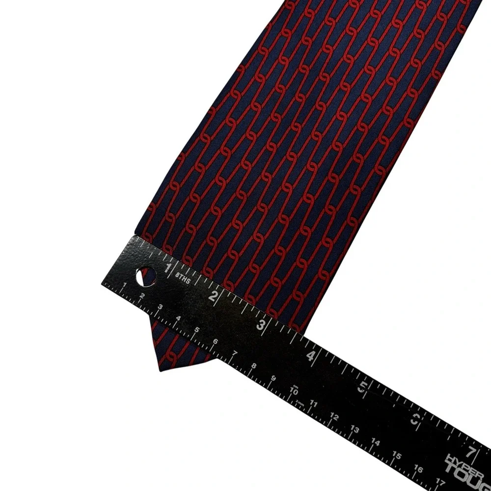 Gucci Neck Tie Navy Red Chain Link Pattern 100% Silk Made in Italy 3.5x57”